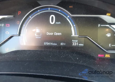 2018 Honda Clarity Plug-In Hybrid Touring z USA, uszkodzony, nr VIN JHMZC5F30JC018588